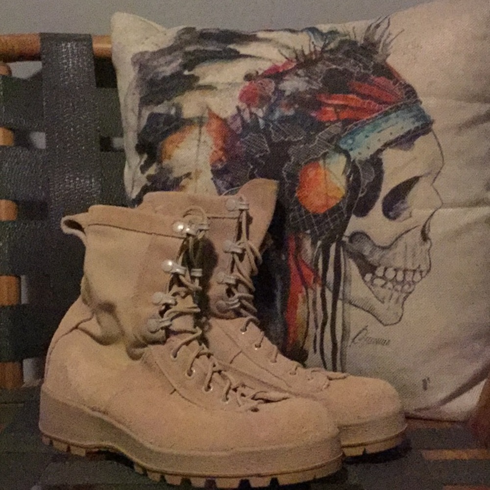 Army issued GORETEX winter boots 👈🏼